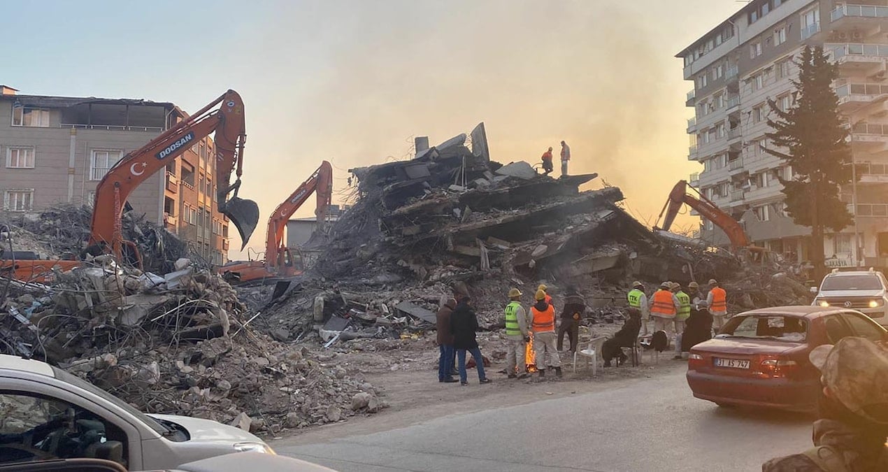 51 kisinin can verdigi cemil capar apartmani davasinda akpli muteahhitten skandal savunma depremi allah yapti pLjmu8dg