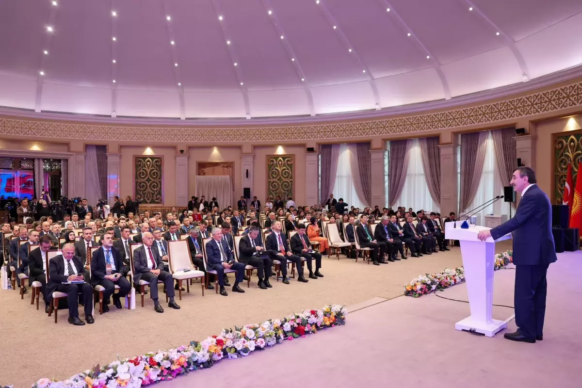 cevdet yilmaz kirgizistanda is forumuna katildi lWfYP9ay