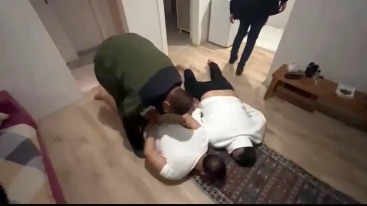 bursa merkezli suc orgutune es zamanli operasyon 22 gozalti 23 kadin kurtarildi KmLlkPUW