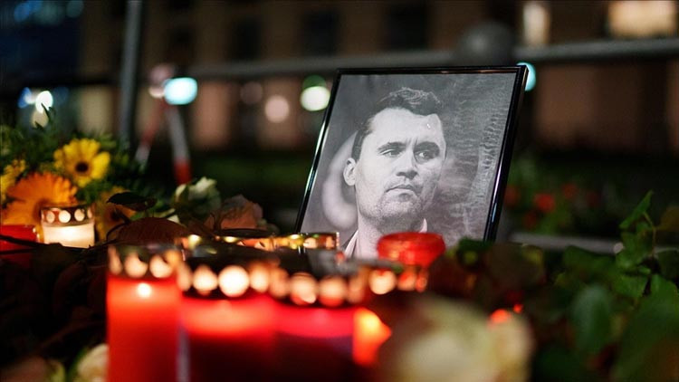 charlie kirk paylasimlari baslarini yakti itOHw4k2.jpg