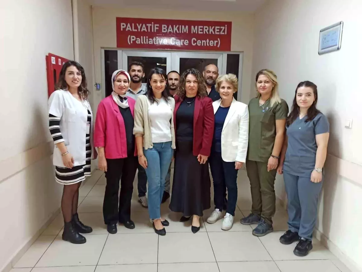 dunya palyatif bakim gununde anlamli ziyaret kzeMkDIp.jpg