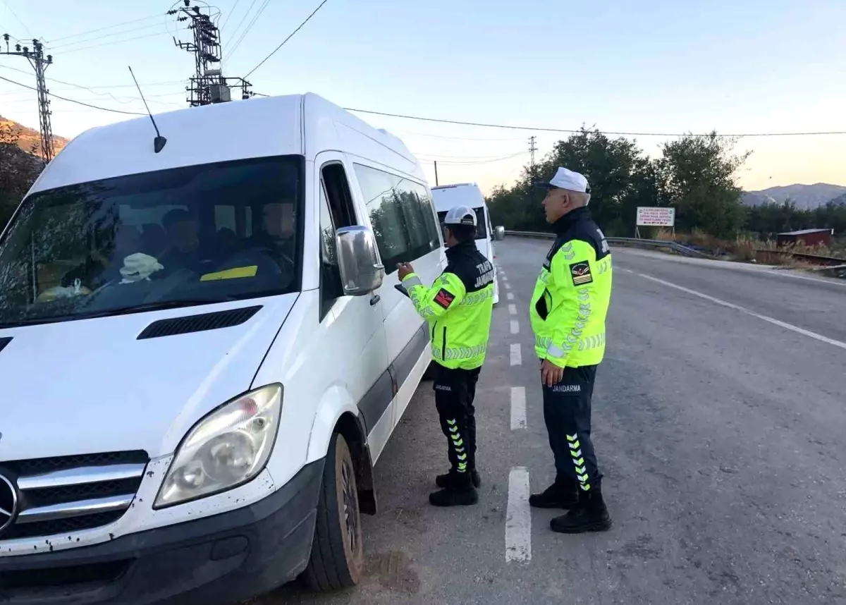 egirdirde servis araclarina ceza ywjpxQeu.jpg