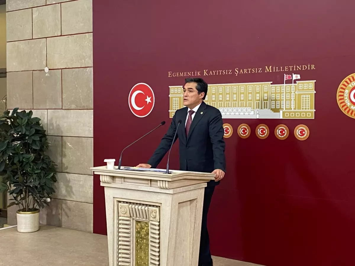 iyi partiden imraliya komisyon ziyaretine elestiri PWWf4PkP.jpg