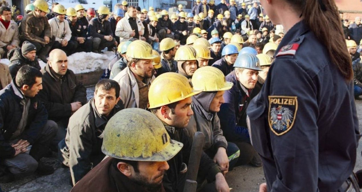 turk is insani almanyaya yuzlerce kacak isci getirdi dev polis operasyonu baslatildi caRCyW6Z.jpg