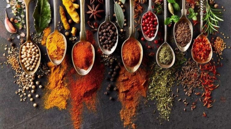 baharat-cesitleri-nelerdir-temel-yoresel-ve-dunya-baharatlari-cgMNdYF6.jpeg