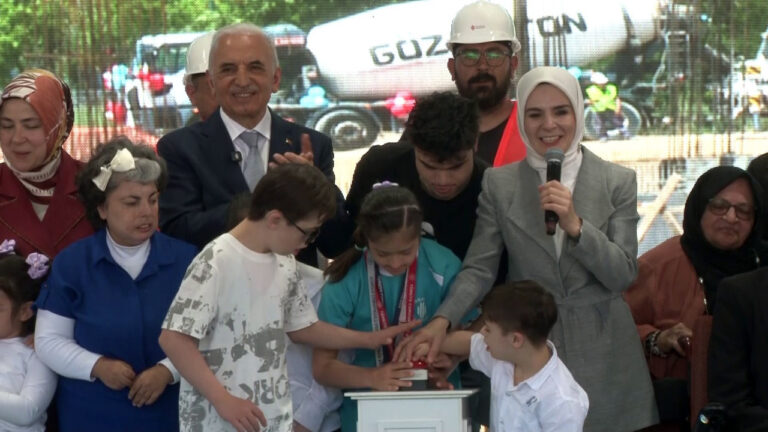 bakan-goktas-turkiye-son-24-yilda-sessiz-fakat-cok-derin-bir-devrim-gerceklestirdi-Ac332c1G
