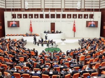 Özgür Özel ve Keskin Bayındır’ın Dokunulmazlık Dosyaları TBMM’ye Sunuldu