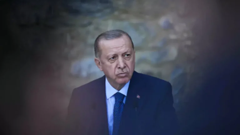 son-secim-anketinin-sonuclari-erdogan-bu-senaryolarda-kaybediyor-Vp7dlu9G